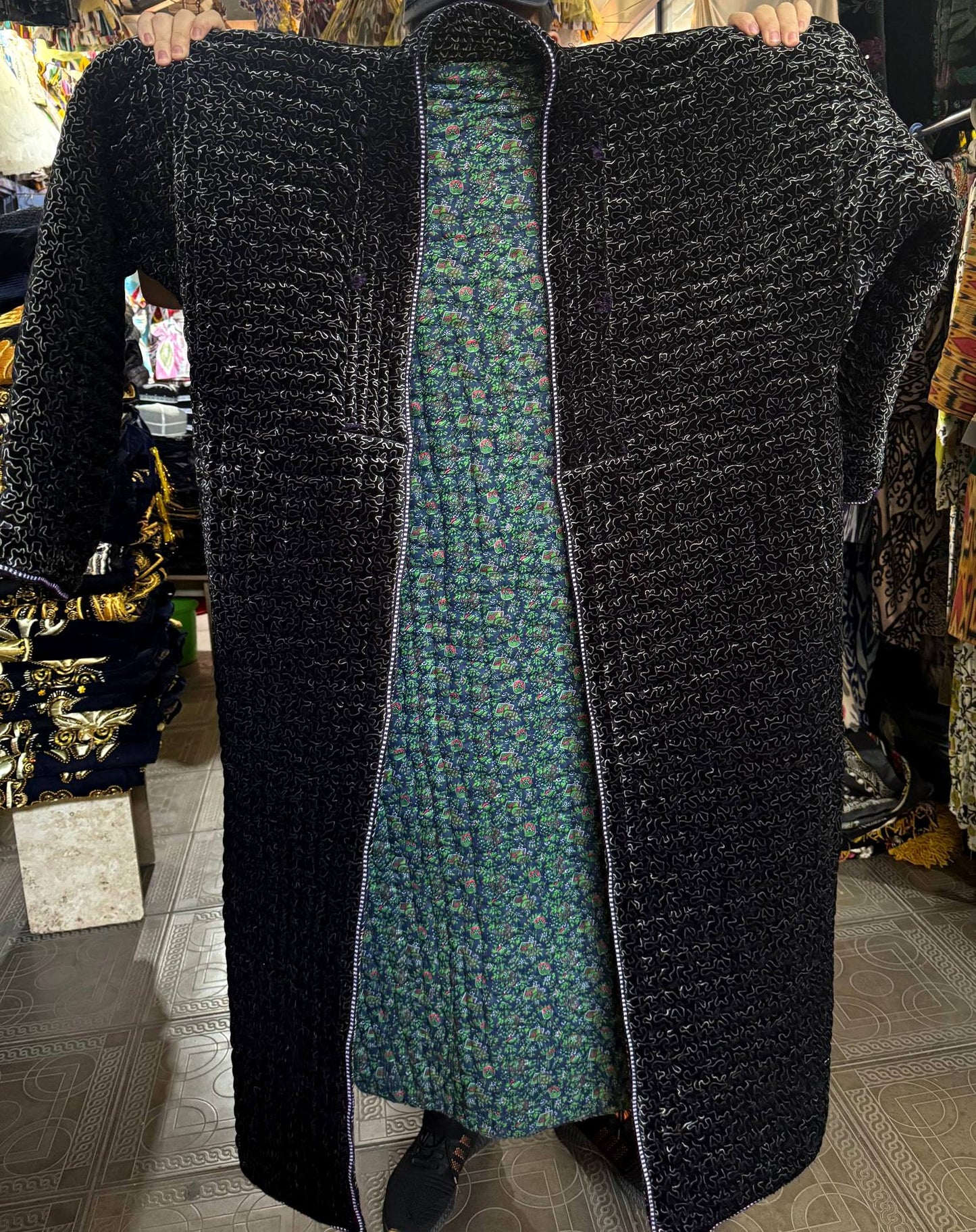 Uzbek handmade warm quilted chapan, coat, robe .Unisex, free size.