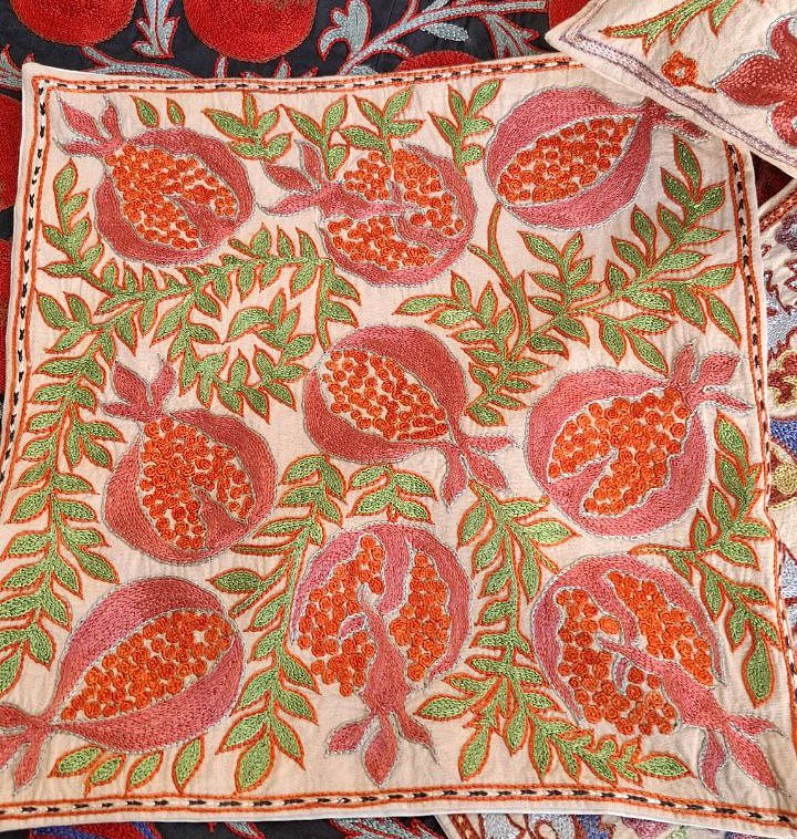 Hand embroidered Suzani Pillow, Suzani cushion, Decorative Pillow, pillow case, Handmade Suzani Pillow Cover from Uzbekistan
