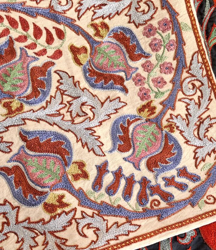 Hand embroidered Suzani Pillow, Suzani cushion, Decorative Pillow, pillow case, Handmade Suzani Pillow Cover from Uzbekistan