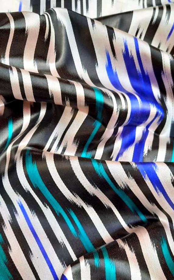 A piece of 3 meters Uzbek handmade 100% silk vintage ikat fabric "Khan-atlas".Handwoven,Hand-dyed,natural silk organic ikat .