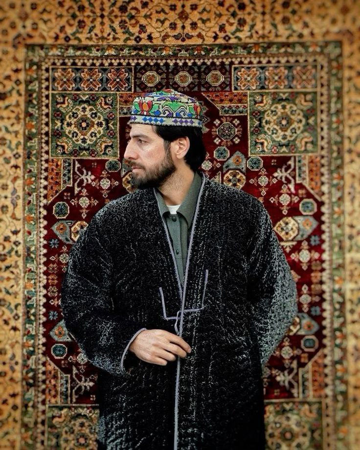 Uzbek handmade warm quilted chapan, coat, robe .Unisex, free size.