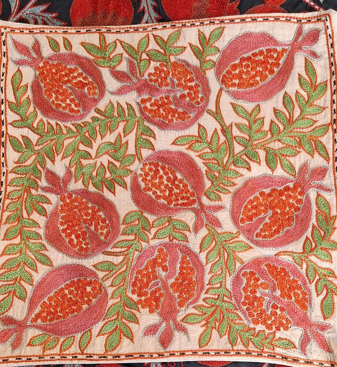 Hand embroidered Suzani Pillow, Suzani cushion, Decorative Pillow, pillow case, Handmade Suzani Pillow Cover from Uzbekistan