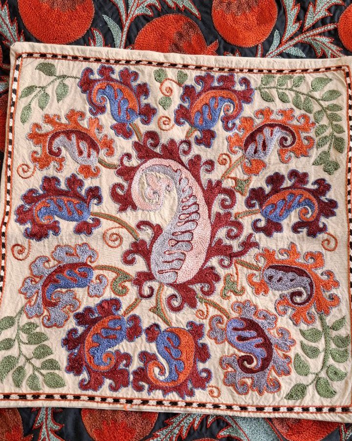 Suzani handmade pillow, pillow case,pillow cover from Uzbekistan.Decorative hand embroidery cushions