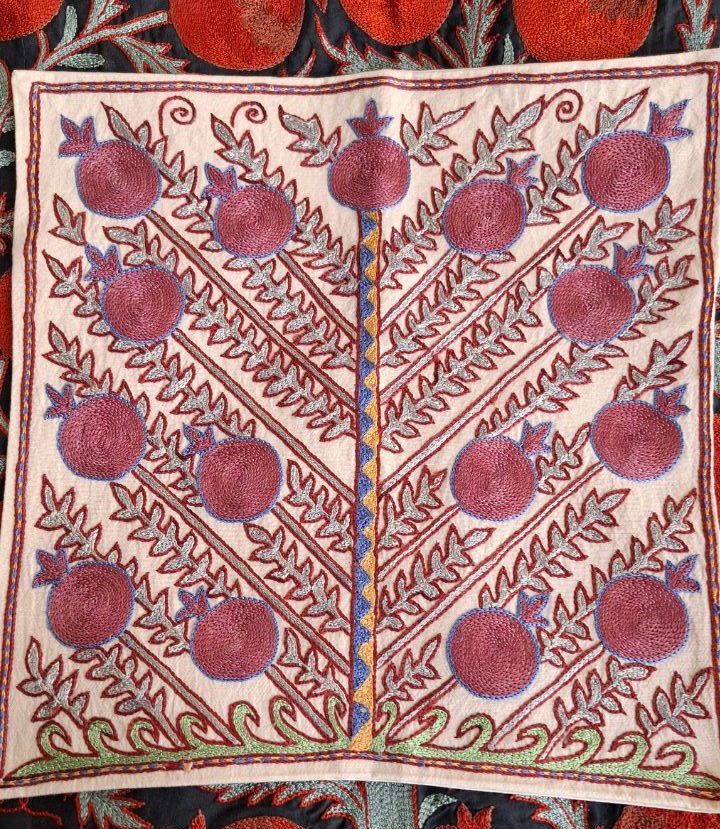 Hand embroidered Suzani Pillow cover, Suzani cushion, Decorative Pillow, pillow case Uzbekistan