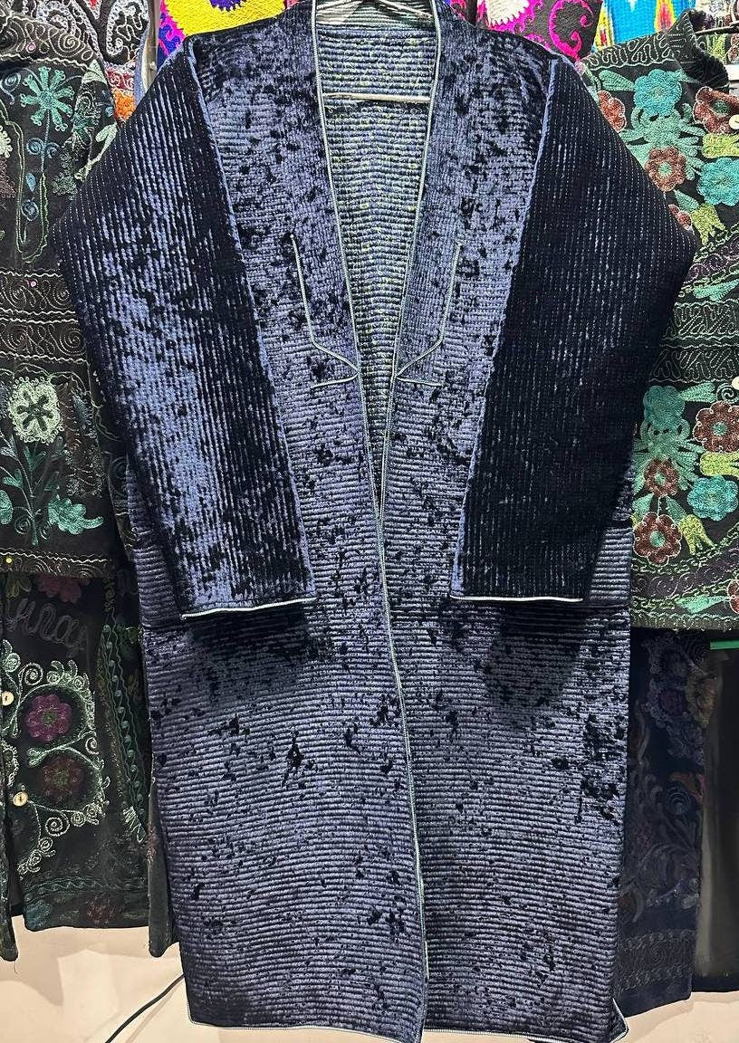 Uzbek handmade warm quilted silk velvet chapan, coat, robe .Unisex, free size.