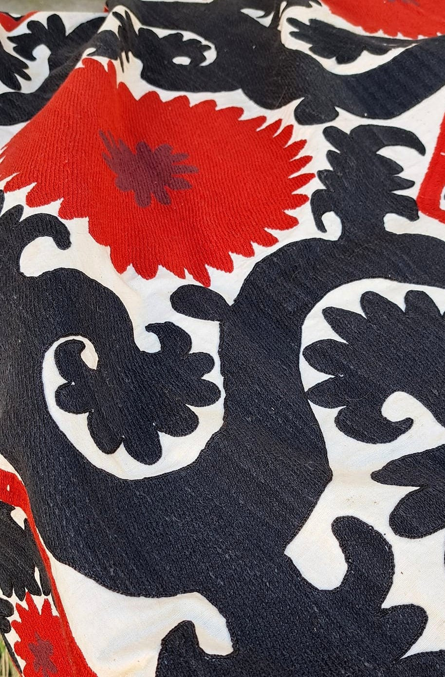 Rare Vintage Uzbek  hand embroidery Suzani from Samarkand .Tablecloth, Wall hanging, Bedspread,Bedcover.